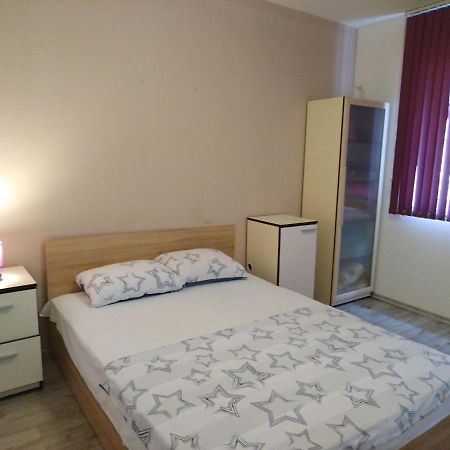 Cosy Central Apartment Варна Екстер'єр фото