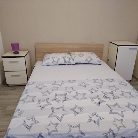 Cosy Central Apartment Варна Екстер'єр фото