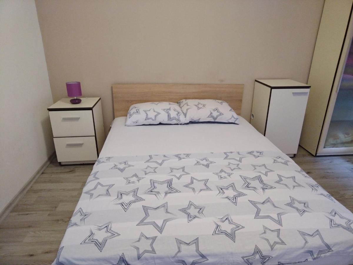 Cosy Central Apartment Варна Екстер'єр фото